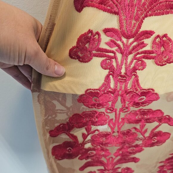 Chicwish Size XS V-neck floral embroidered mesh maxi dress wine red - Picture 8 of 15